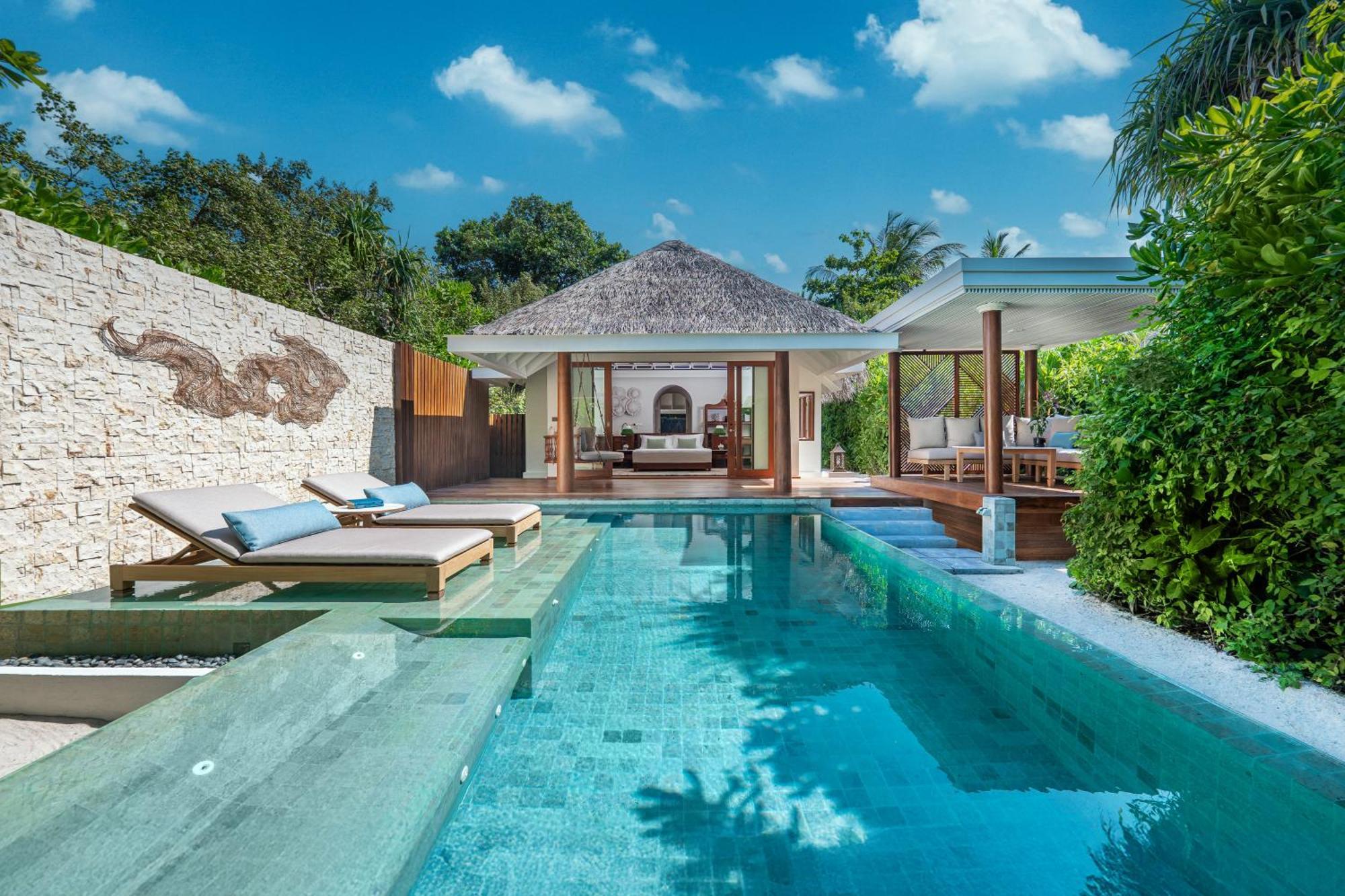 Villa Familiare sulla Spiaggia con 1 Camera da Letto e Piscina